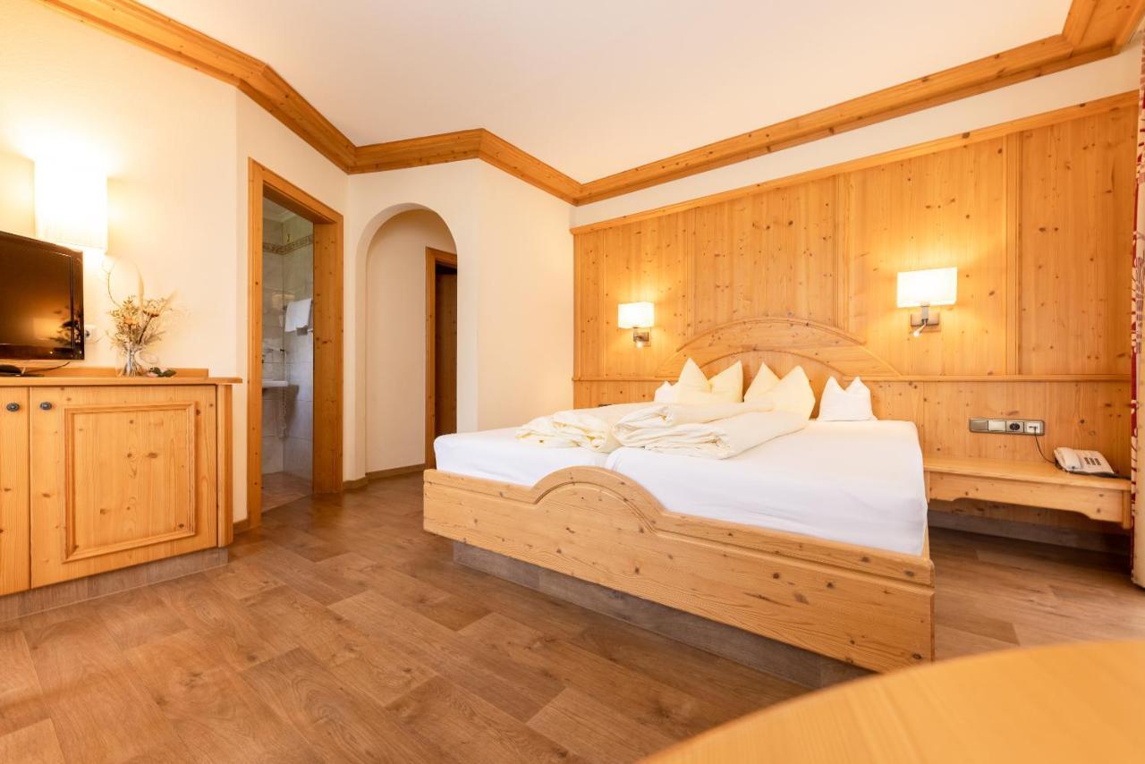 Aktiv & Vitalhotel Bergcristall Neustift im Stubaital Eksteriør billede