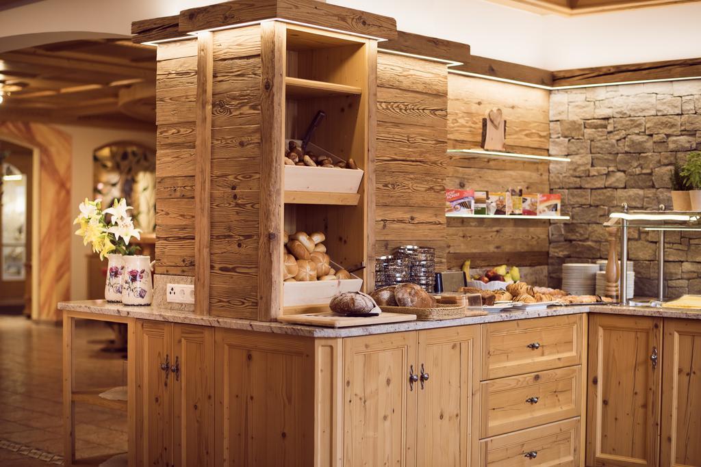 Aktiv & Vitalhotel Bergcristall Neustift im Stubaital Eksteriør billede