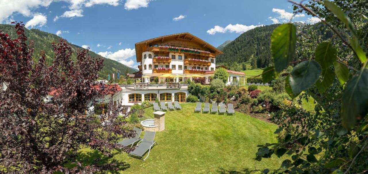 Aktiv & Vitalhotel Bergcristall Neustift im Stubaital Eksteriør billede